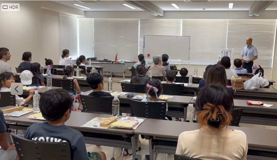 子ども風呂敷ワークショップの様子①